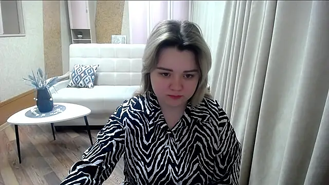 Snapshot of Finna_39 chatting on February 25, 2025, 2:37 pm Finna 39 online show from February 25, 2025, 2:37 pm