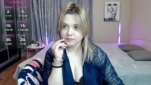 Snapshot of Finna_39 chatting on September 29, 2025, 10:04 pm Finna 39 online show from September 29, 2025, 10:04 pm