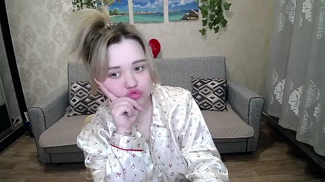 Snapshot of Finna_39 chatting on March 8, 2025, 2:34 am Finna 39 online show from March 8, 2025, 2:34 am