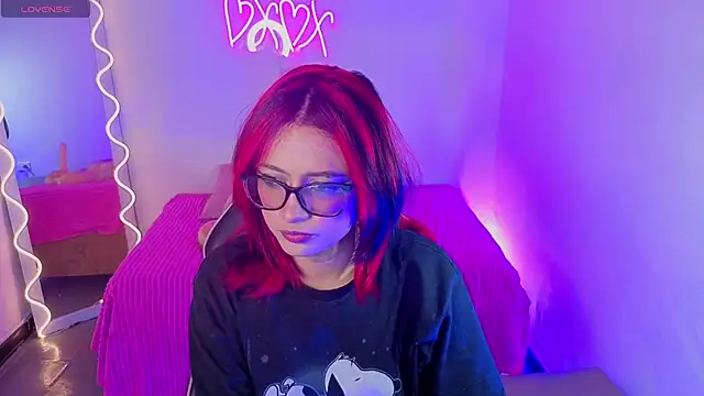 kristen tay online show from September 24, 2025, 3:35 am