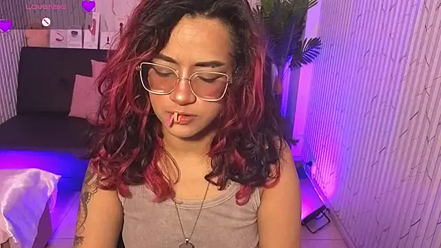 kristen tay online show from April 13, 2026, 3:21 am