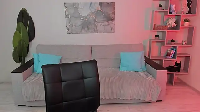 GabriellaMays online show from April 10, 2026, 5:14 am