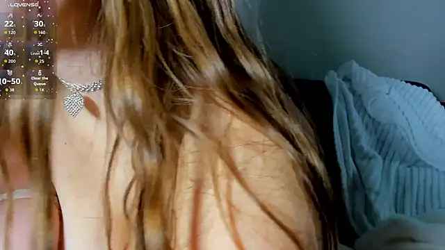 KateLibby online show from November 13, 2025, 5:11 am