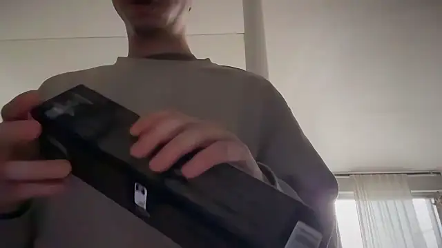 Snapshot of MikymikeBBWD chatting on December 3, 2025, 12:37 pm MikymikeBBWD online show from December 3, 2025, 12:37 pm