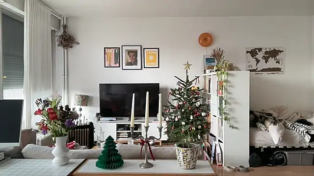 Snapshot of MikymikeBBWD chatting on December 4, 2025, 12:48 pm MikymikeBBWD online show from December 4, 2025, 12:48 pm