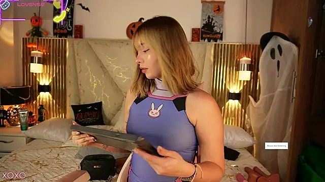 Julieta priv online show from October 28, 2025, 2:16 pm