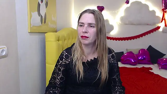 TessaDaybreak online show from March 4, 2025, 1:49 pm