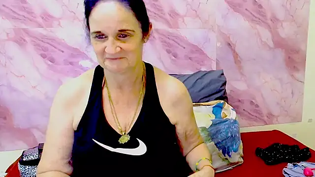 Snapshot of LuciousGrace chatting on October 13, 2025, 5:36 pm LuciousGrace online show from October 13, 2025, 5:36 pm