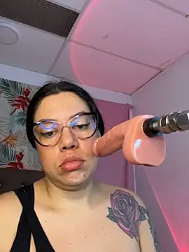 titqueenx online show from March 3, 2025, 8:11 pm
