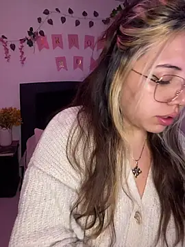  ivyginger online show from March 17, 2026, 5:10 am