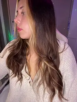  ivyginger online show from April 5, 2026, 3:57 am