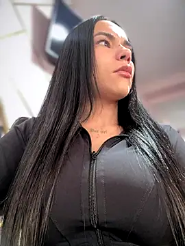 Snapshot of Naatalia chatting on October 21, 2025, 9:36 pm Naatalia online show from October 21, 2025, 9:36 pm