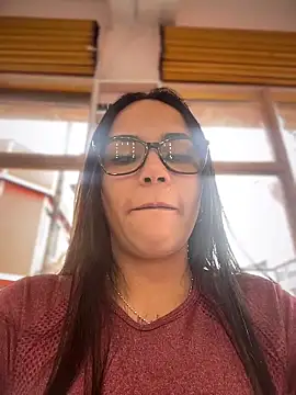 Snapshot of Naatalia chatting on February 5, 2026, 6:15 pm Naatalia online show from February 5, 2026, 6:15 pm