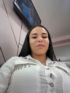 Snapshot of Naatalia chatting on February 26, 2026, 7:14 pm Naatalia online show from February 26, 2026, 7:14 pm