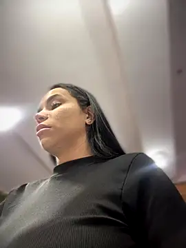 Snapshot of Naatalia chatting on October 11, 2025, 10:33 pm Naatalia online show from October 11, 2025, 10:33 pm