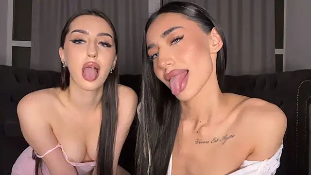 alissadreams online show from December 1, 2025, 9:37 pm