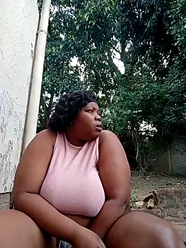 PinkMagic online show from September 18, 2025, 1:36 pm