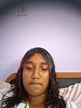 Snapshot of indianpink_lips chatting on April 23, 2026, 2:40 pm indianpink lips online show from April 23, 2026, 2:40 pm