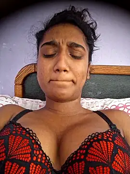 Snapshot of indianpink_lips chatting on May 8, 2026, 11:14 am indianpink lips online show from May 8, 2026, 11:14 am