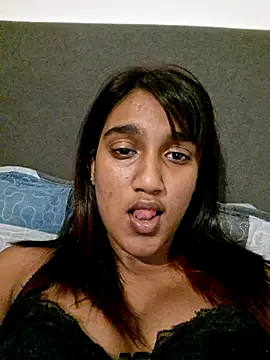 indianpink lips online show from August 8, 2026, 11:34 pm