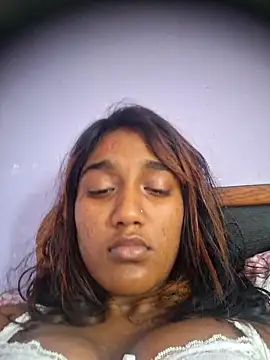 Snapshot of indianpink_lips chatting on April 24, 2026, 12:40 pm indianpink lips online show from April 24, 2026, 12:40 pm