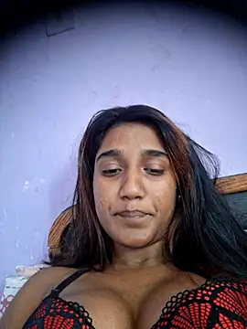 Snapshot of indianpink_lips chatting on May 14, 2026, 11:18 am indianpink lips online show from May 14, 2026, 11:18 am