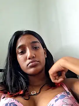 indianpink lips online show from March 11, 2025, 7:57 am