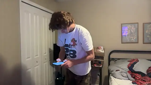 Snapshot of greekmythics chatting on October 30, 2025, 11:30 am greekmythics online show from October 30, 2025, 11:30 am