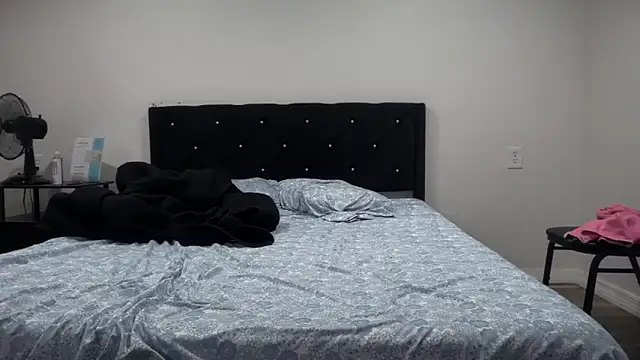 Snapshot of greekmythics chatting on November 25, 2025, 7:52 am greekmythics online show from November 25, 2025, 7:52 am