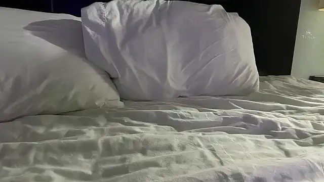 Snapshot of greekmythics chatting on November 18, 2025, 11:26 pm greekmythics online show from November 18, 2025, 11:26 pm