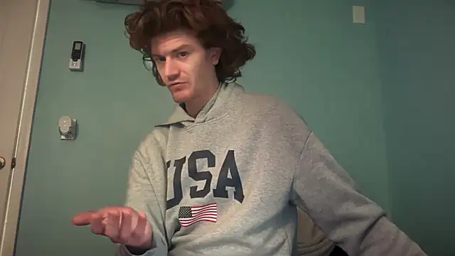 Snapshot of greekmythics chatting on December 21, 2025, 7:10 am greekmythics online show from December 21, 2025, 7:10 am