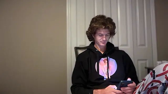 Snapshot of greekmythics chatting on October 26, 2025, 12:49 pm greekmythics online show from October 26, 2025, 12:49 pm