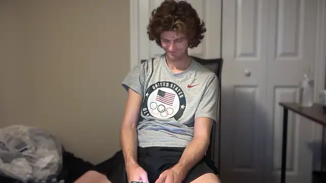 Snapshot of greekmythics chatting on October 27, 2025, 4:52 pm greekmythics online show from October 27, 2025, 4:52 pm