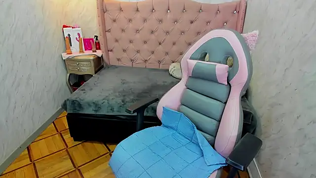 Snapshot of Lianngrace chatting on February 17, 2026, 2:25 pm Lianngrace online show from February 17, 2026, 2:25 pm