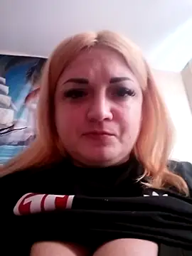 AnneteCream online show from February 26, 2025, 4:27 pm