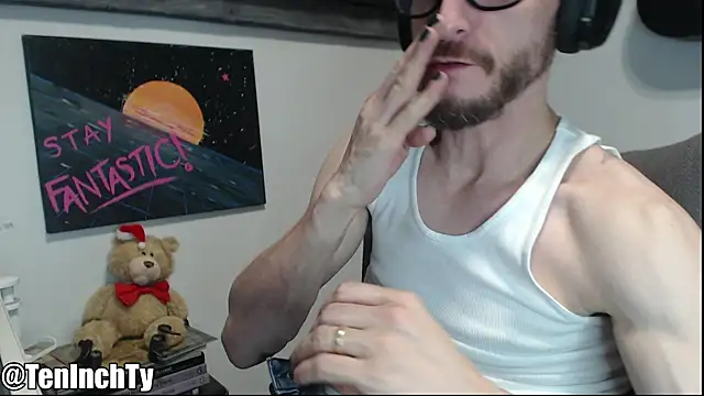 teninchty online show from December 17, 2025, 4:39 am