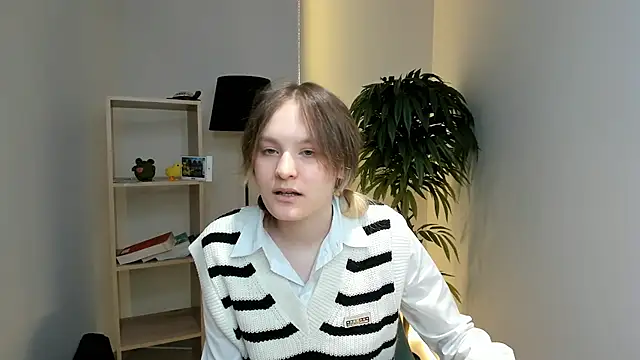 OraHiett online show from February 14, 2025, 9:34 am