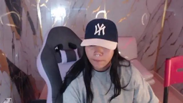 melany rouse18 online show from November 11, 2025, 1:50 pm