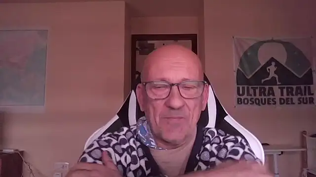 Snapshot of llopaco chatting on December 20, 2025, 1:47 pm llopaco online show from December 20, 2025, 1:47 pm