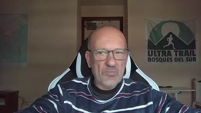 Snapshot of llopaco chatting on December 5, 2025, 12:15 pm llopaco online show from December 5, 2025, 12:15 pm