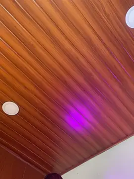 Bonbom sr online show from March 20, 2025, 4:51 am