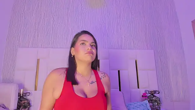 hillary uckerman  online show from October 28, 2025, 11:53 am