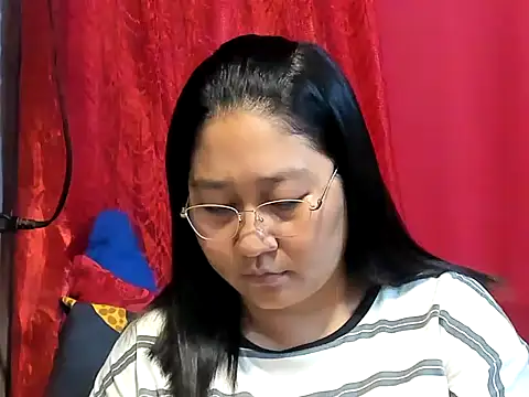 hotchubby88 online show from April 15, 2026, 6:41 am