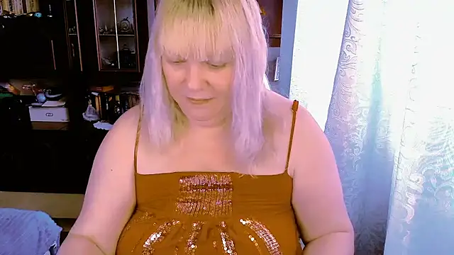 FlowerButterf online show from March 4, 2026, 10:45 am