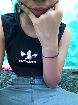 Snapshot of Aaradhna-hoy chatting on March 13, 2025, 4:16 am Aaradhna-hoy online show from March 13, 2025, 4:16 am