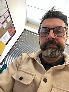 plaintreebull online show from February 24, 2026, 9:04 pm