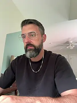 Snapshot of plaintreebull chatting on July 9, 2026, 5:45 pm plaintreebull online show from July 9, 2026, 5:45 pm