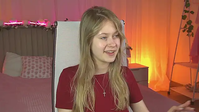 EveMundie online show from April 15, 2026, 9:15 am