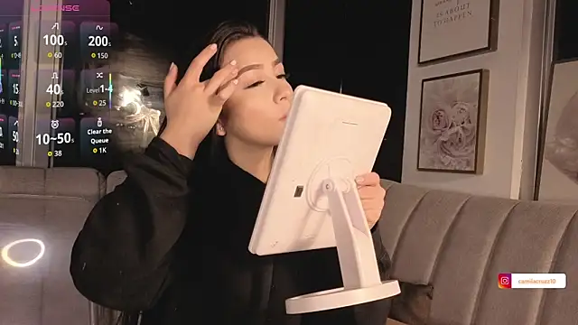 Ivanna West online show from November 13, 2025, 10:08 am