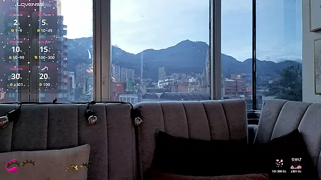 Ivanna West online show from October 27, 2025, 11:55 am